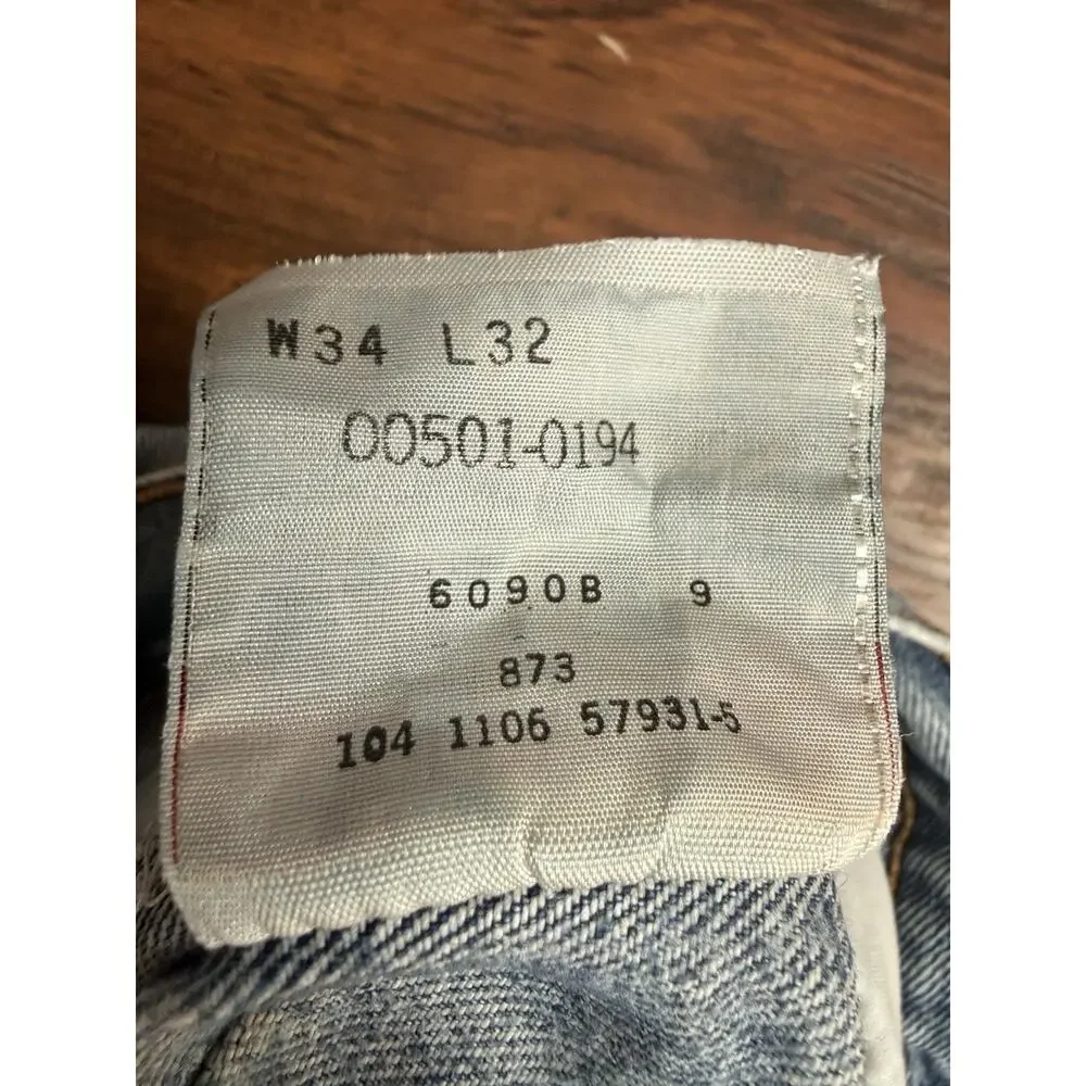 Levis 501 Button Fly Jeans 34x32 Tag Fits 32x31 Distressed Destroyed Knees
